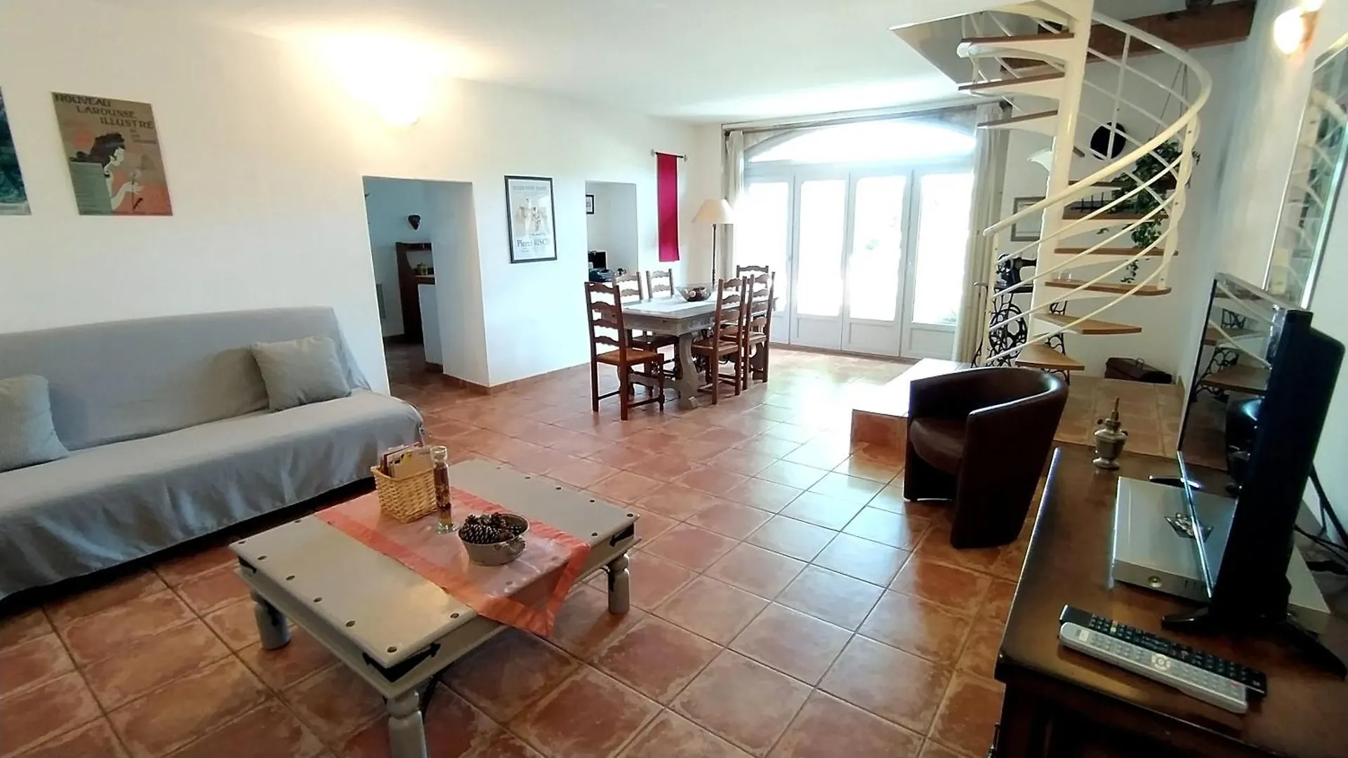 Holiday home Mas De St-Andiol Villa Cabannes